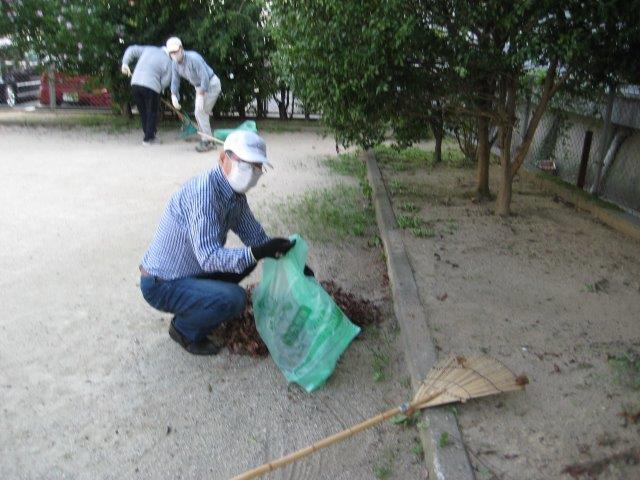 ���������|