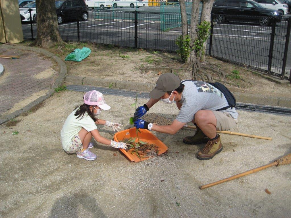 ���������|